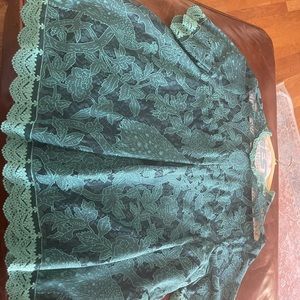 Gorgeous Anthropologie Emerald Green lace top - NWOT